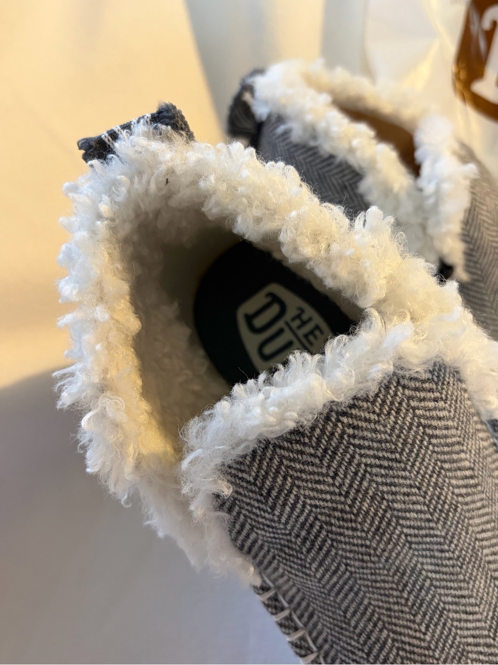 Hey Dude Women’s Grey Slip-On Sherpa-Lined Shoes - Picture 4 of 4